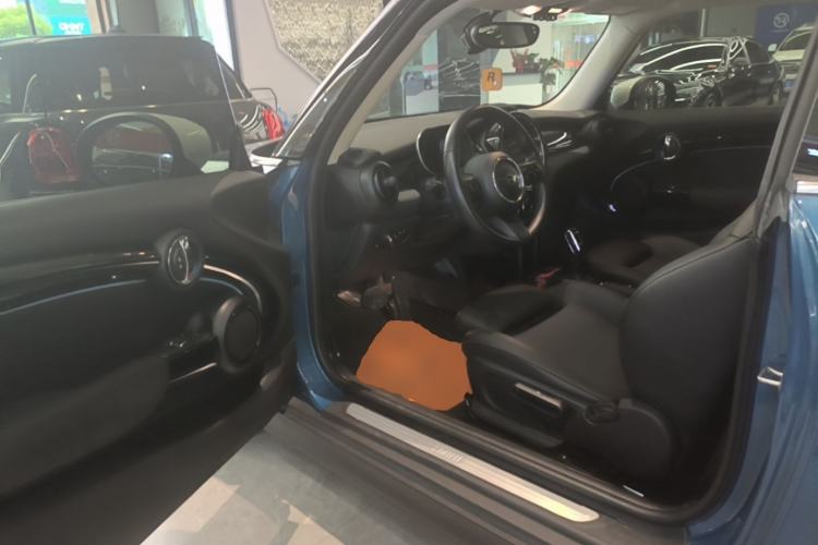 Used MINI 2022 Updated 1.5T COOPER Classic Edition Driver Seat