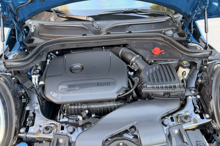 Used MINI 2022 1.5T COOPER Artist Engine Bay