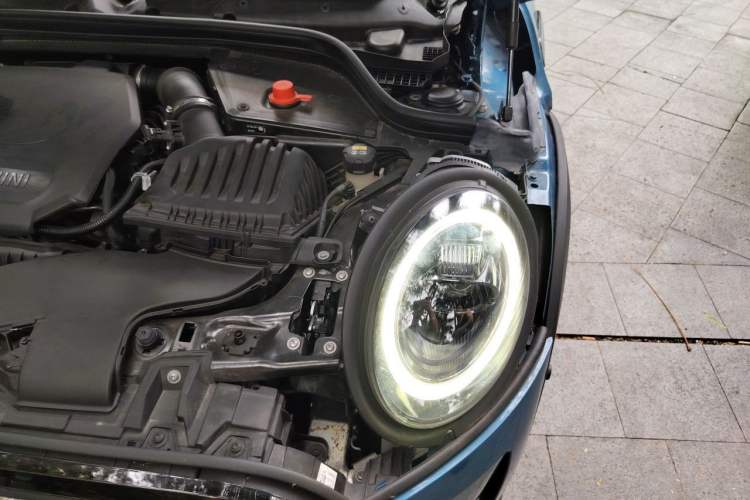 Used MINI 2022 1.5T COOPER Classic Edition Five-Door Version Engine Bay Left