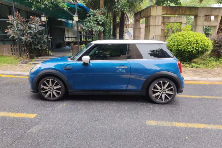 Used MINI 2022 1.5T COOPER Artist Exterior 2