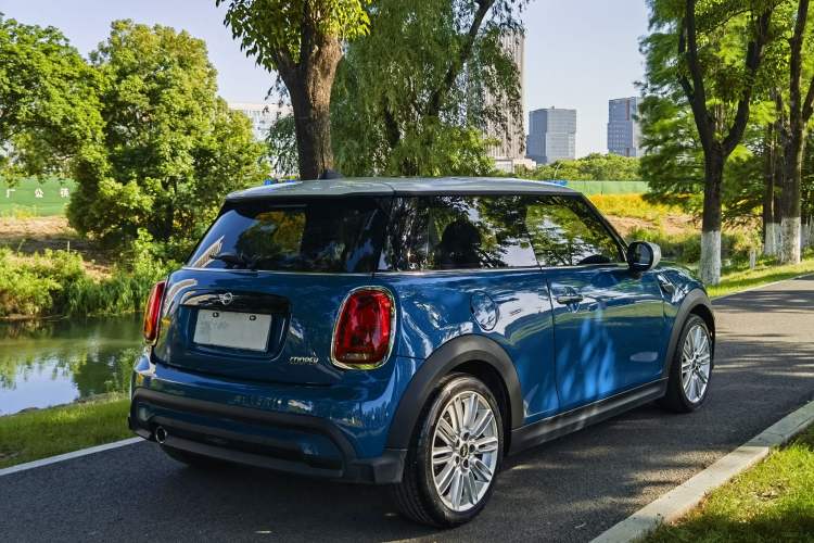 Used MINI 2022 Updated 1.5T COOPER Classic Edition Exterior 6