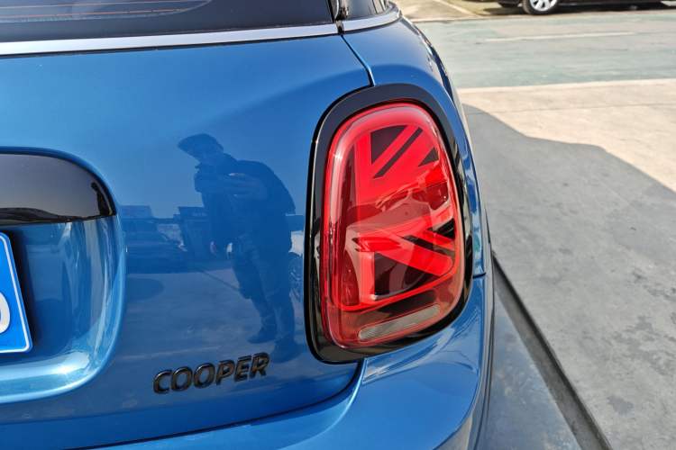 Used MINI 2022 1.5T COOPER Artist Five-Door Edition Exterior 6