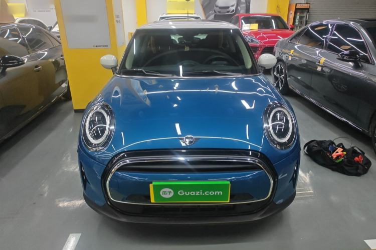 Used MINI 2022 1.5T COOPER Classic Edition Front