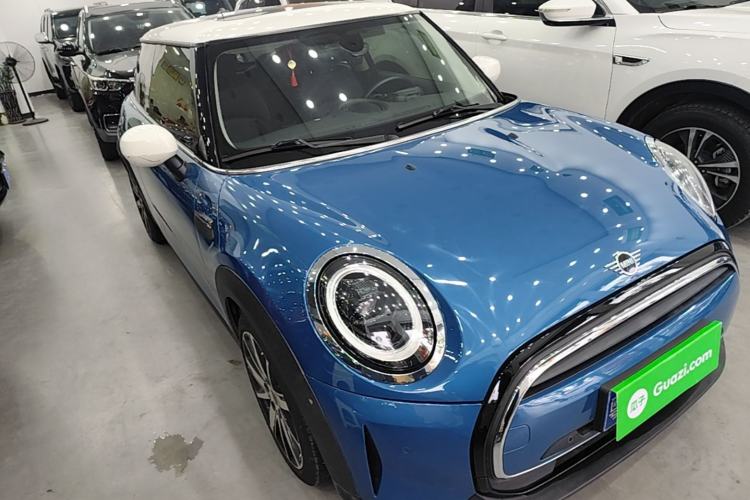 Used MINI 2022 1.5T COOPER Artist Front Right 45 Deg