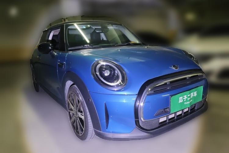 Used MINI 2022 1.5T COOPER Artist Front Right 45 Deg