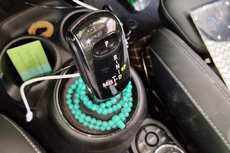 Used MINI 2022 1.5T COOPER Classic Edition Gear Lever