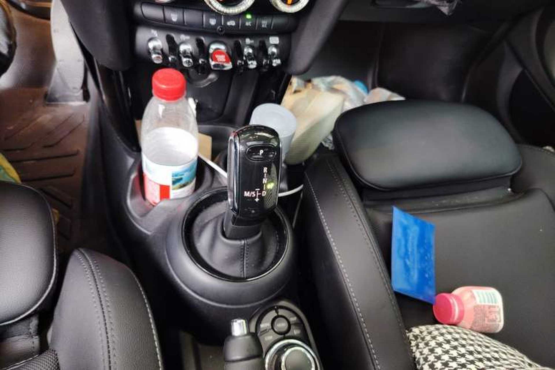 Used MINI 2022 1.5T COOPER Classic Edition Five-Door Version Gear Lever