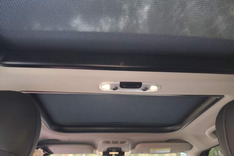 Used MINI 2022 1.5T COOPER Classic Edition Five-Door Version Headliner