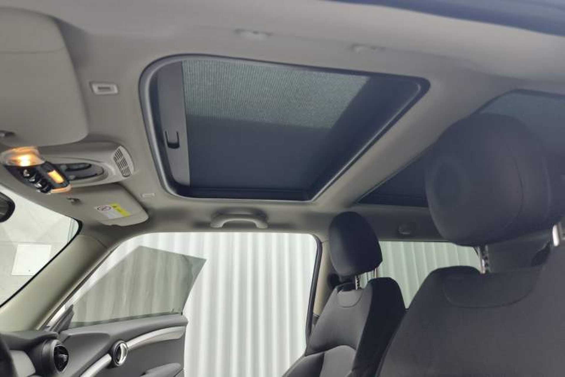 Used MINI 2022 1.5T COOPER Artist Headliner