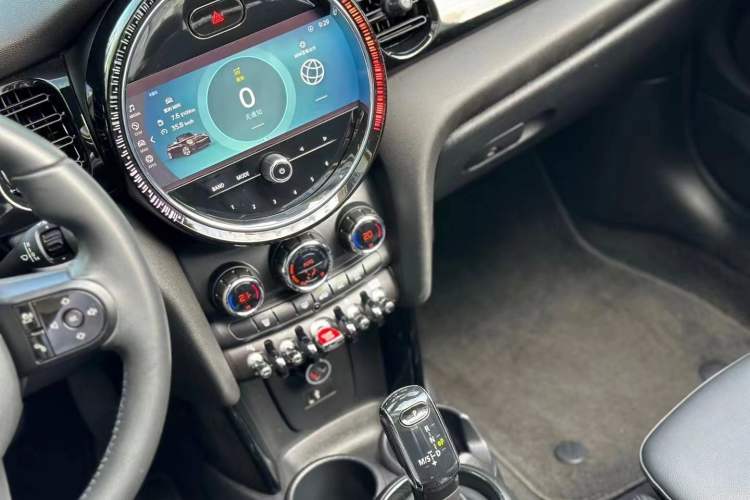 Used MINI 2022 1.5T COOPER CABRIO Classic Edition Interior 1