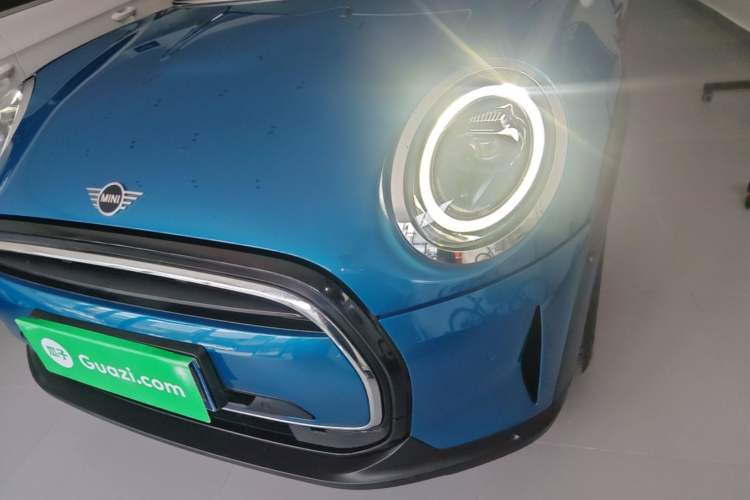Used MINI 2022 Updated 1.5T COOPER Classic Edition Five-Door Version Left Front Headlight