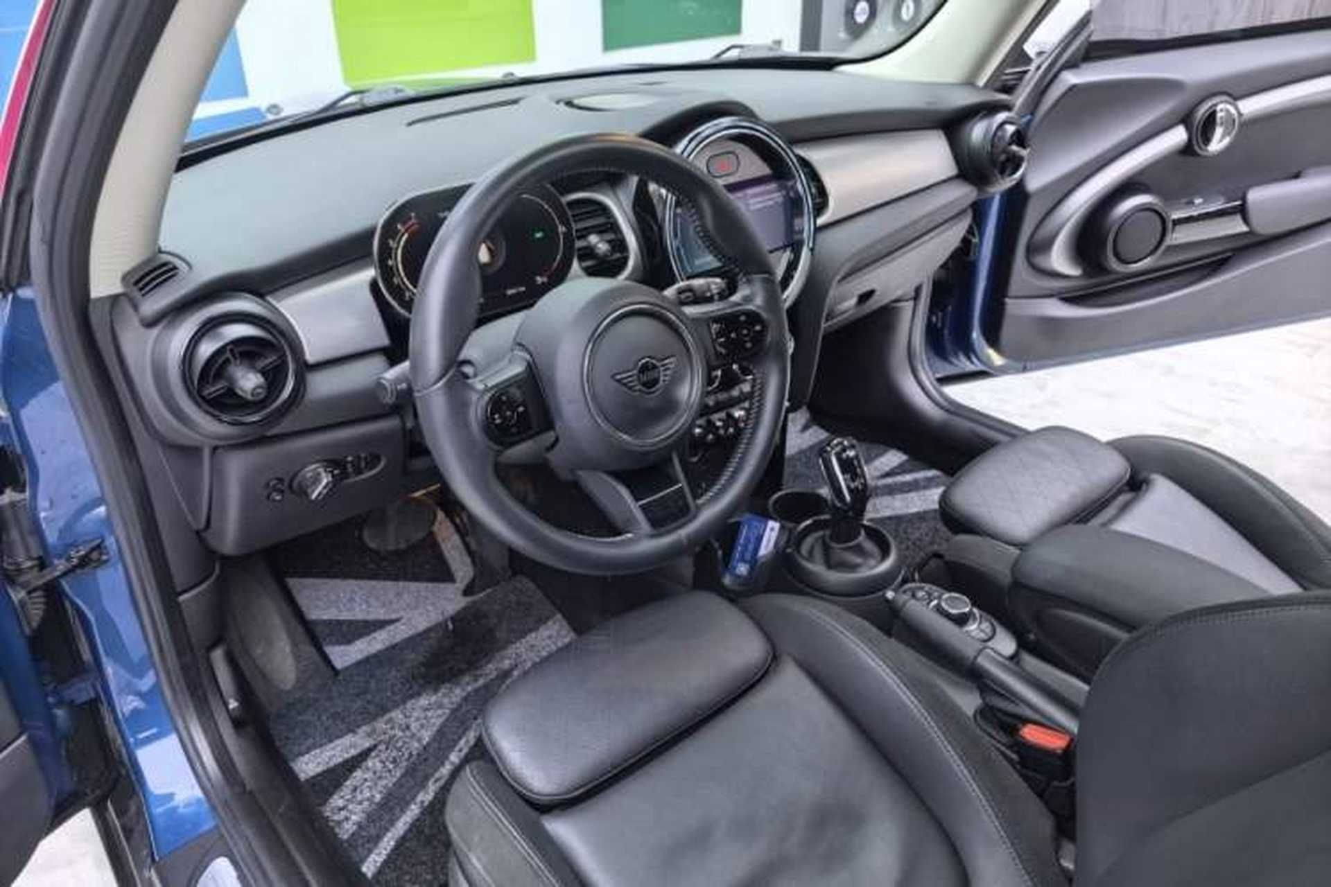 Used MINI 2022 1.5T COOPER Artist Left Front Seat