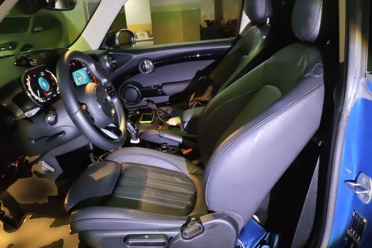 Used MINI 2022 1.5T COOPER Artist Left Front Seat