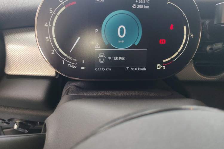 Used MINI 2022 1.5T COOPER Classic Edition Odometer Close Up