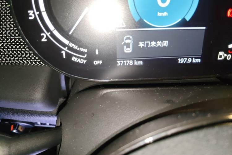 Used MINI 2022 1.5T COOPER Artist Odometer Close Up