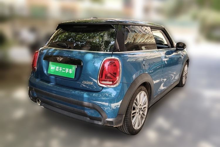 Used MINI 2022 1.5T COOPER Classic Edition Rear Right 45 Deg