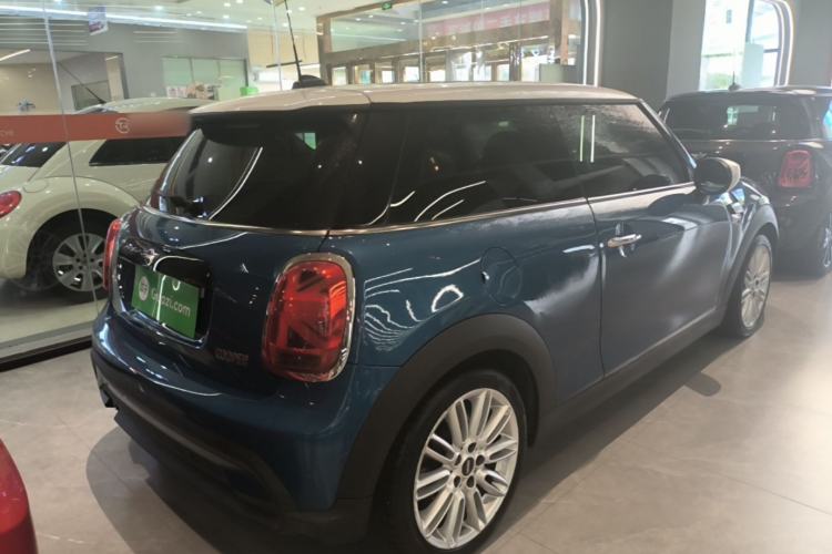 Used MINI 2022 Updated 1.5T COOPER Classic Edition Rear Right 45 Deg
