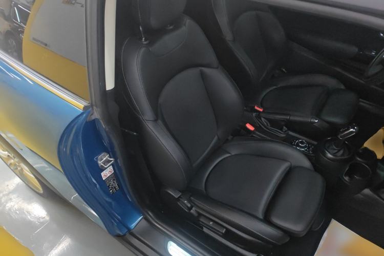 Used MINI 2022 1.5T COOPER Classic Edition Right Front Seat