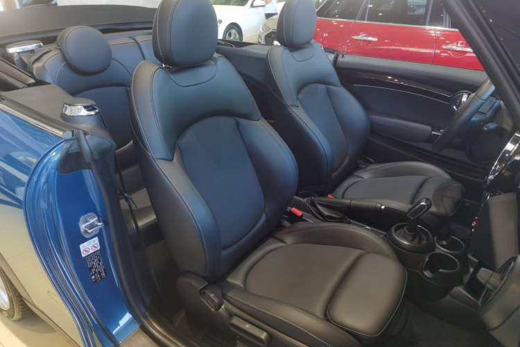 Used MINI 2022 1.5T COOPER CABRIO Classic Edition Right Front Seat