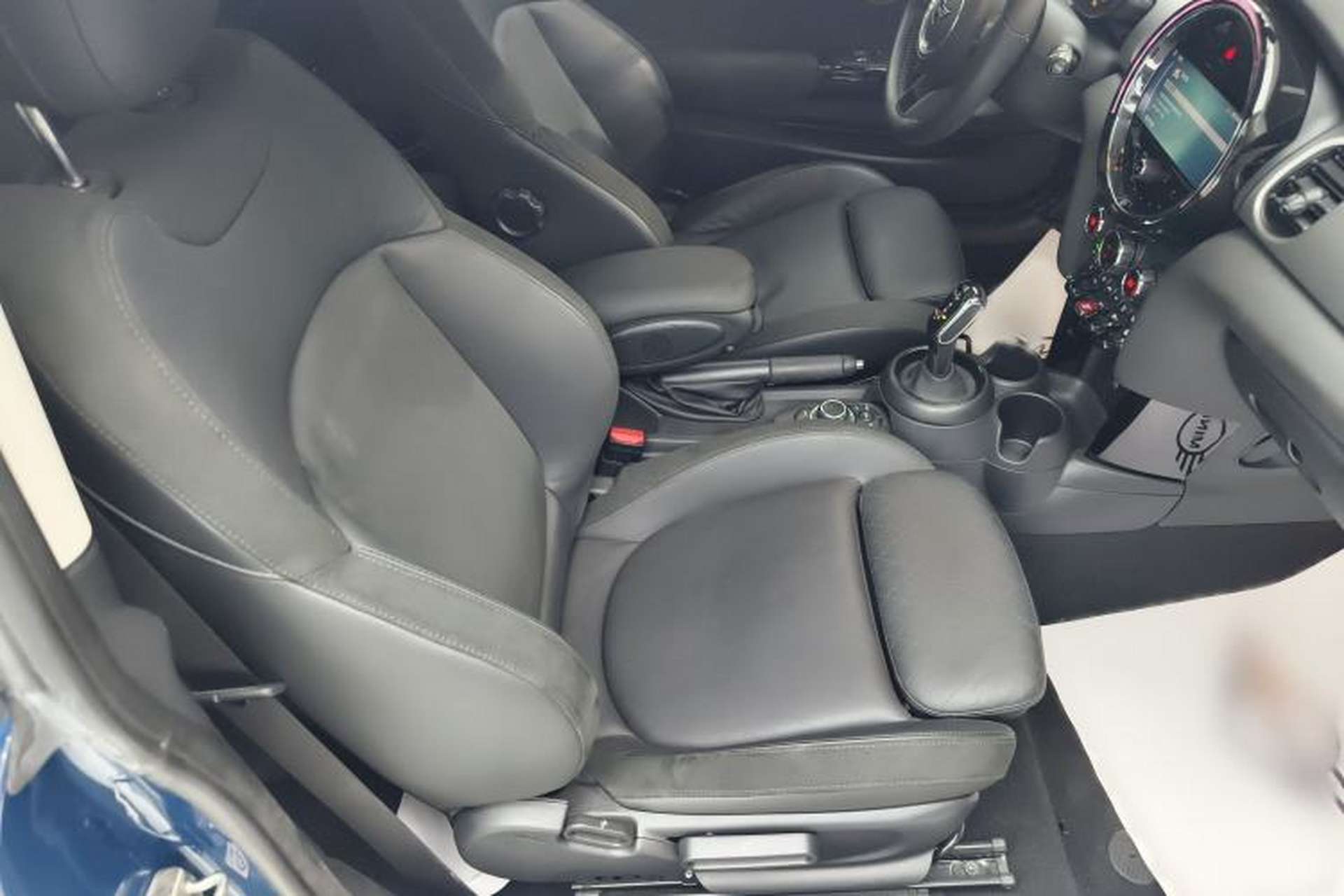Used MINI 2022 1.5T COOPER Artist Right Front Seat