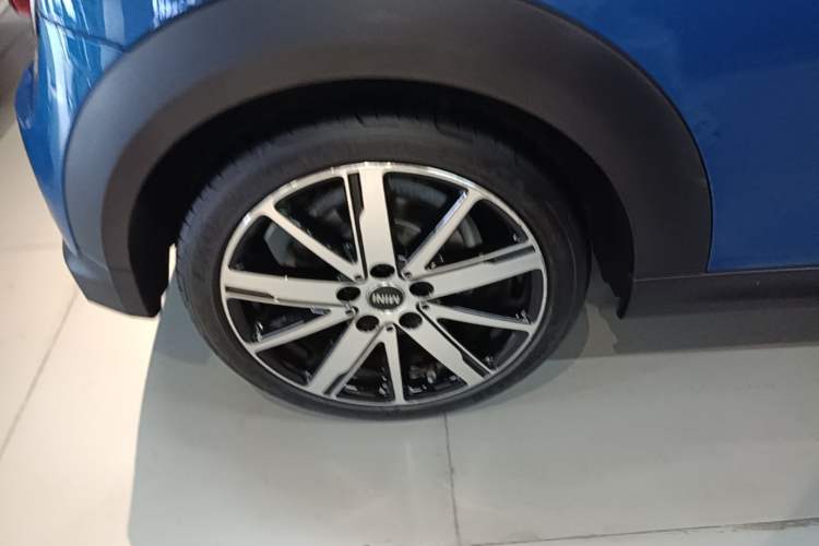 Used MINI 2022 1.5T COOPER Artist Right Rear Wheel Hub