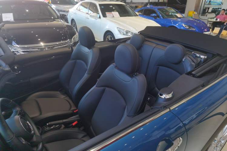 Used MINI 2022 1.5T COOPER CABRIO Classic Edition Roof