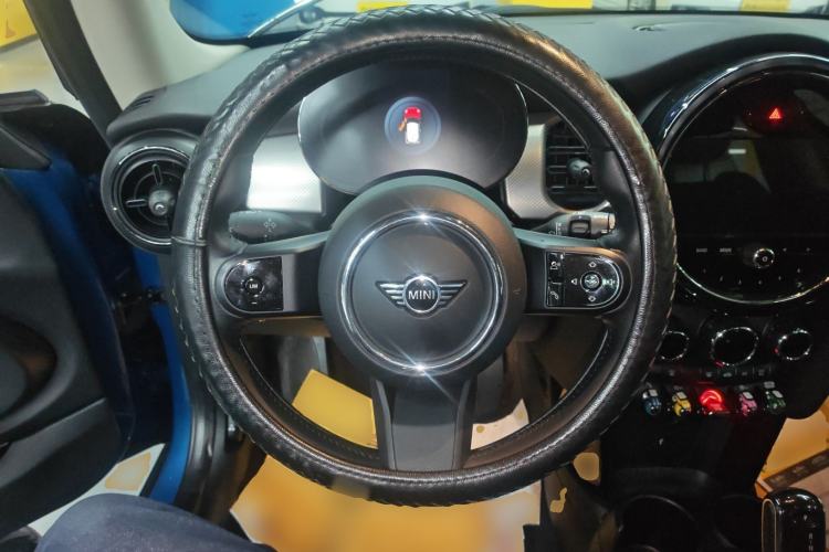 Used MINI 2022 1.5T COOPER Classic Edition Steering Wheel