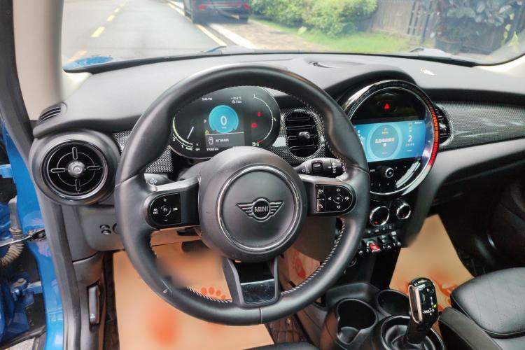 Used MINI 2022 1.5T COOPER Artist Steering Wheel