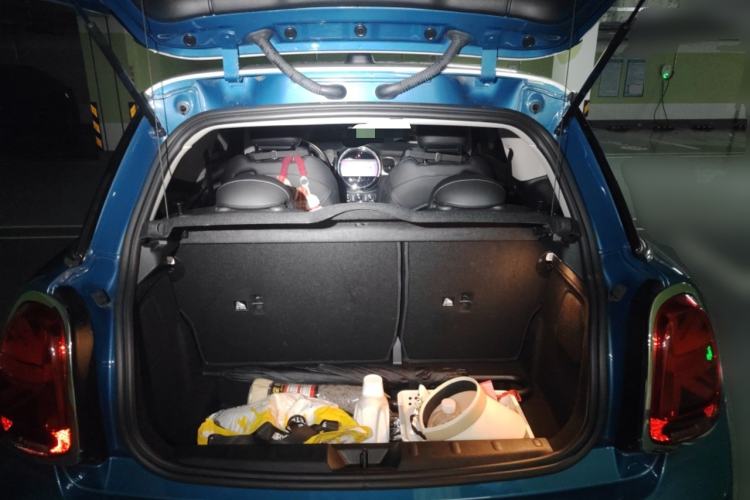 Used MINI 2022 1.5T COOPER Classic Edition Trunk