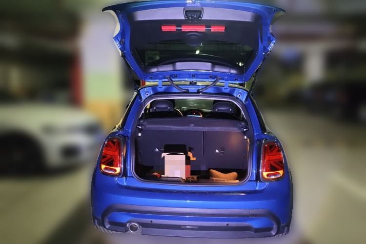 Used MINI 2022 1.5T COOPER Artist Trunk