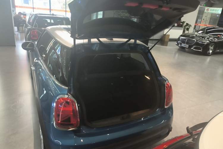 Used MINI 2022 Updated 1.5T COOPER Classic Edition Trunk