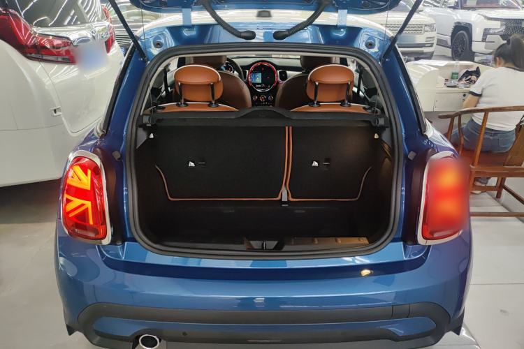 Used MINI 2022 1.5T COOPER Artist Trunk