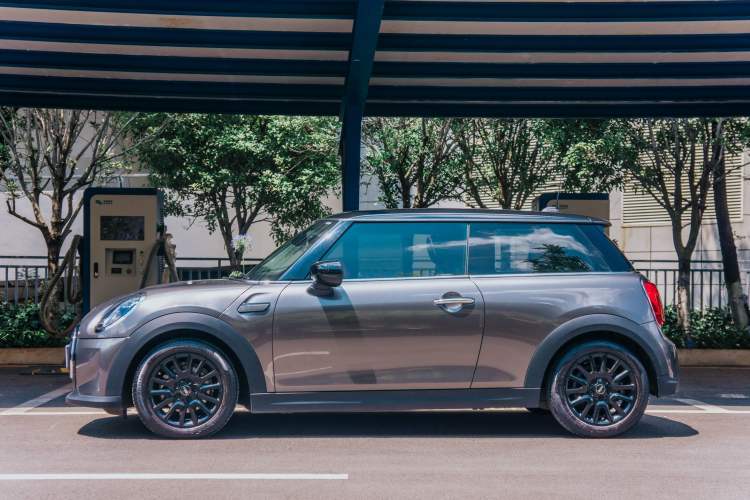 Used MINI 2022 1.5T ONE Exterior 2