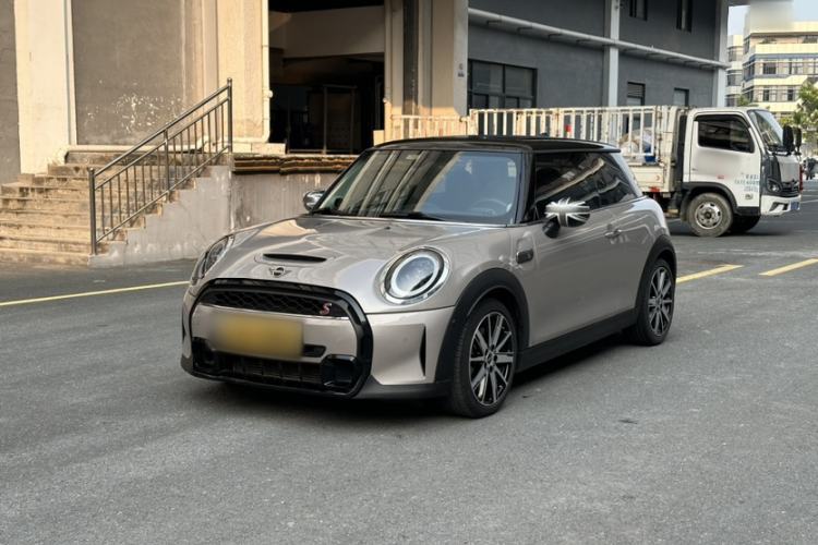 Used MINI 2022 2.0T COOPER S Classic Edition Guazi used car, China used car export, Used car for sale, Used MINI cars, Cheapest cars for sale