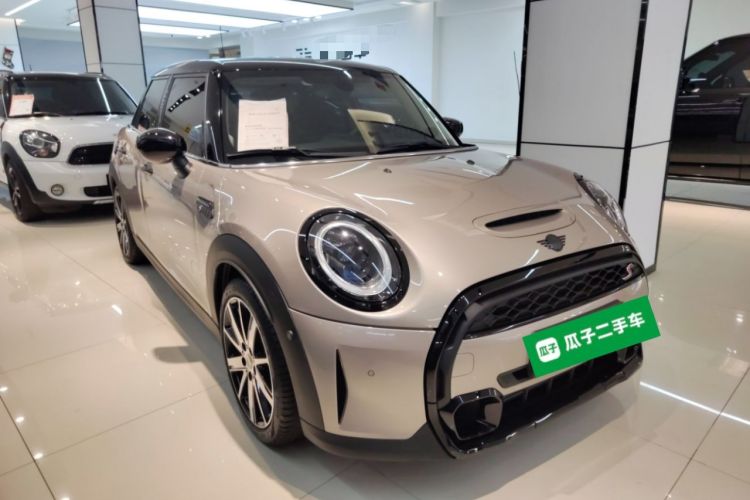 Used MINI 2022 2.0T COOPER S Classic Edition Five-Door Version Exterior 2