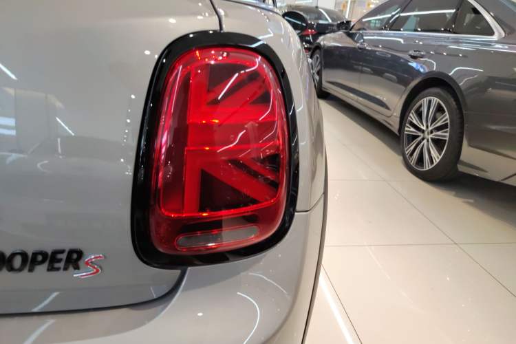 Used MINI 2022 2.0T COOPER S Classic Edition Five-Door Version Exterior 6