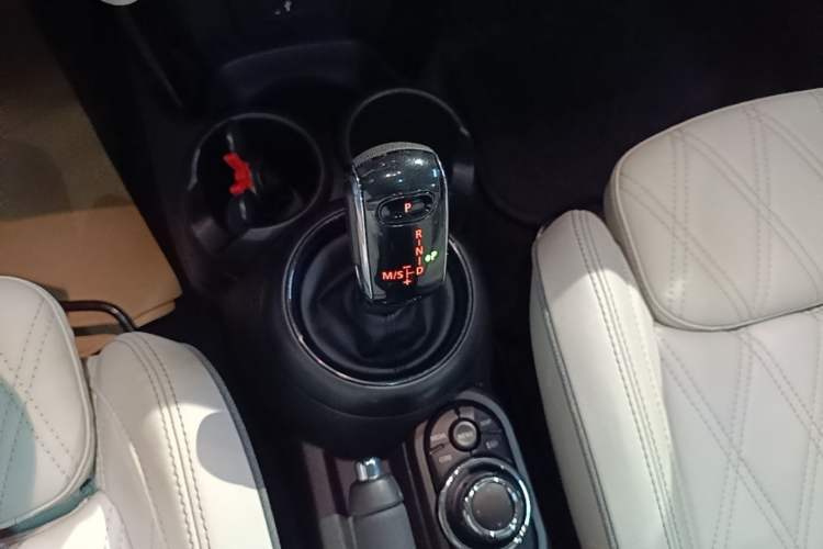Used MINI 2022 2.0T COOPER S Artist Five-Door Edition Gear Lever