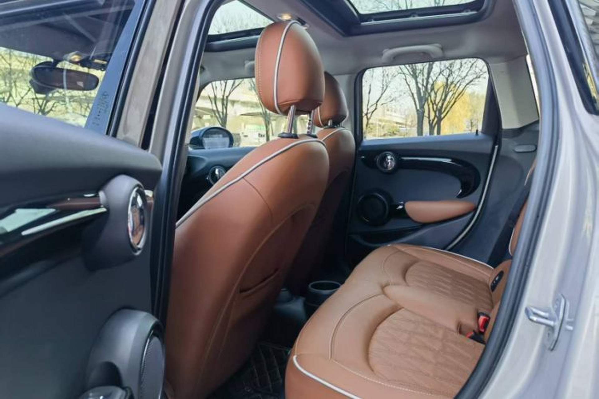 Used MINI 2022 1.5T COOPER Artist Five-Door Edition Interior 8