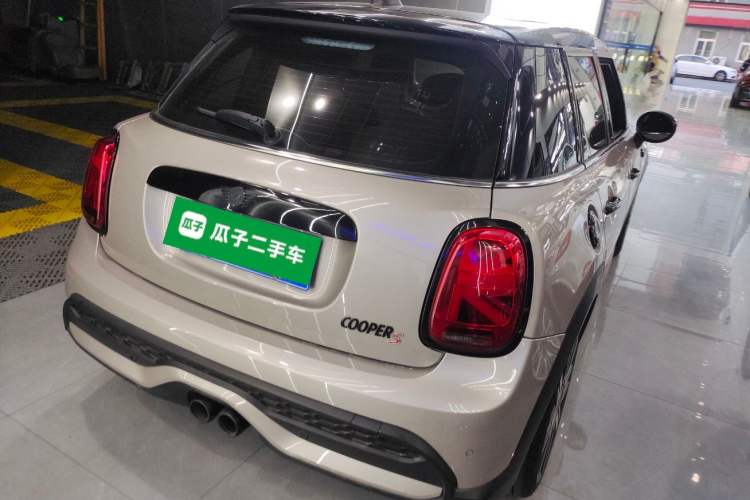 Used MINI 2022 2.0T COOPER S Artist Five-Door Edition Rear Right 45 Deg