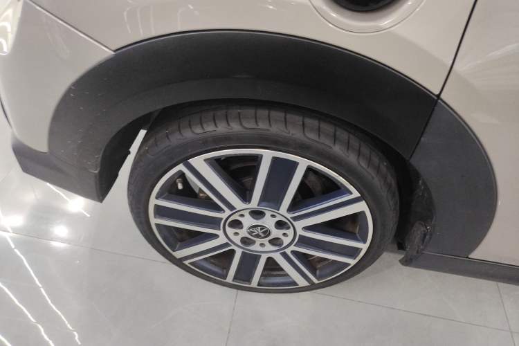 Used MINI 2022 2.0T COOPER S Artist Five-Door Edition Right Rear Wheel Hub