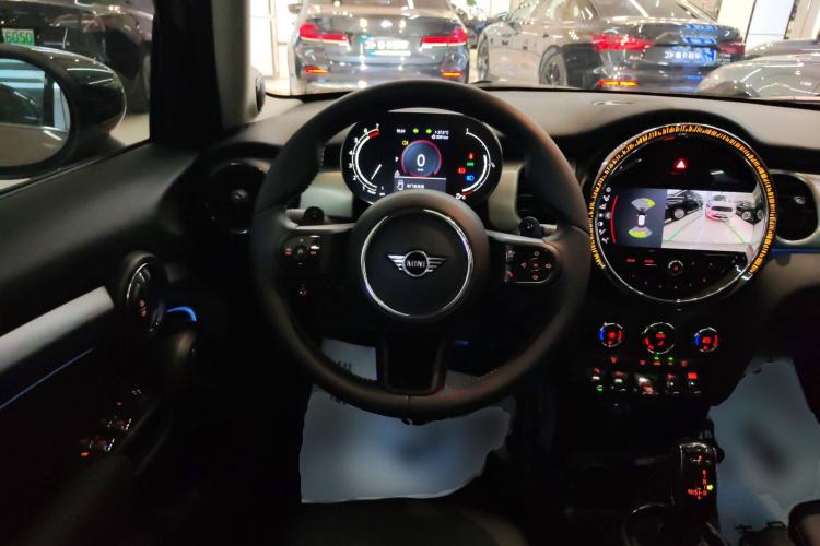 Used MINI 2022 2.0T COOPER S Classic Edition Five-Door Version Steering Wheel