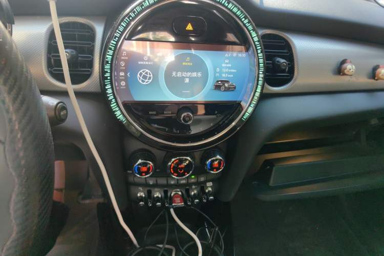 Used MINI 2022 Updated 1.5T COOPER Artist Audio And AC Panel