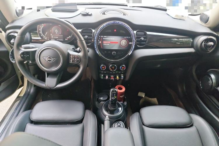 Used MINI 2022 1.5T COOPER Classic Edition Center Console