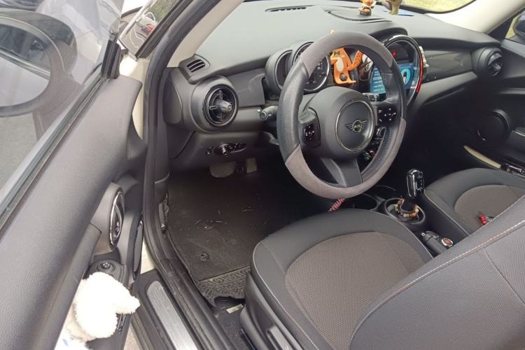 Used MINI 2022 Updated 1.5T ONE Driver Seat