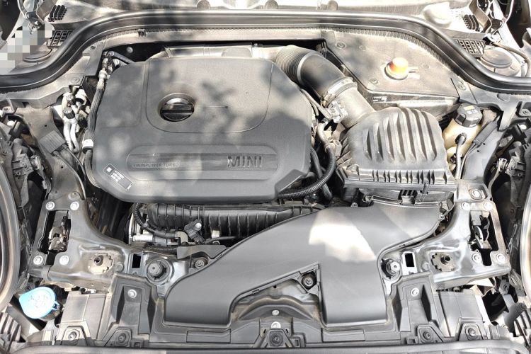 Used MINI 2022 Updated 1.5T COOPER Classic Edition Engine Bay