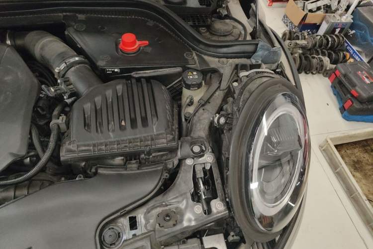 Used MINI 2022 Revised 2.0T COOPER S CABRIO Artist Engine Bay Left