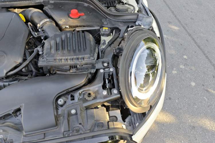 Used MINI 2022 1.5T COOPER Classic Edition Engine Bay Left
