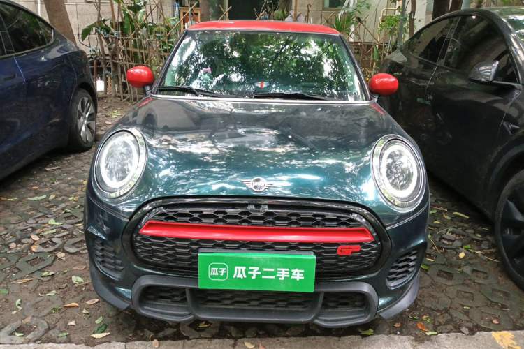 Used MINI 2022 1.5T COOPER Classic Edition Front