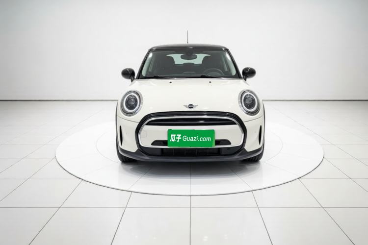 Used MINI 2022 1.5T COOPER Classic Edition Front