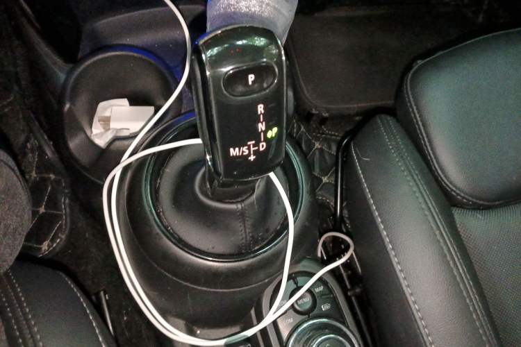 Used MINI 2022 1.5T COOPER Classic Edition Gear Lever